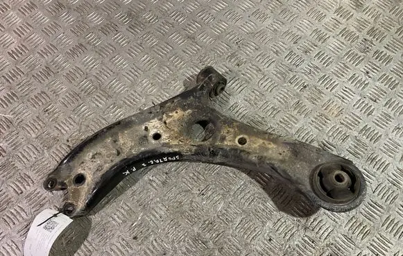 KIA Sportage Front lower control arm/wishbone