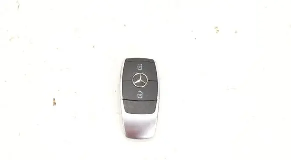 Mercedes-Benz CLA C118 X118 Ignition key/card A1779056706