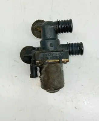 BMW 3 E46 Coolant heater control valve 8369805