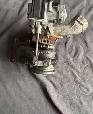Volkswagen Golf Plus Turbo system vacuum part 300415000345 1065638 04E145721B