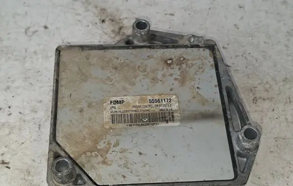 Opel Astra J Engine control unit/module 55561172 MT35E23 8611721LB628610P7
