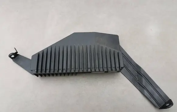 Volvo V70 Sound amplifier 9472301 10096 00W51