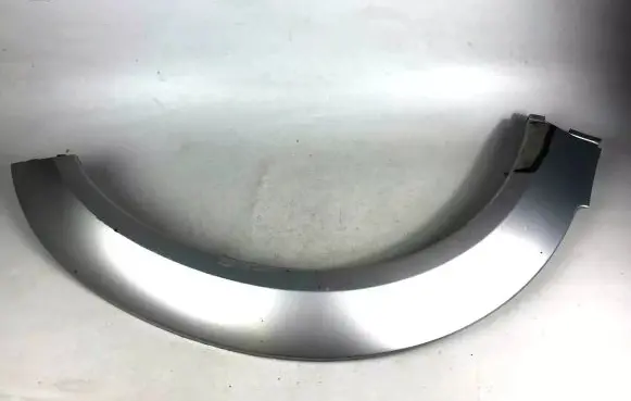 Subaru Outback Front arch trim 