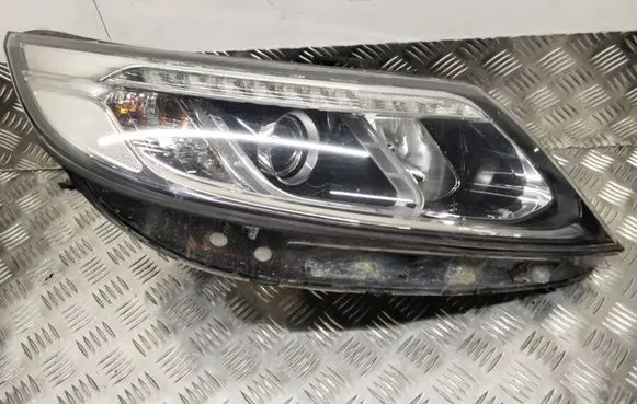 KIA Sorento Headlight/headlamp R009G700A7R 921022P700 R009G700A7P