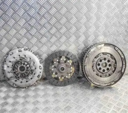 Nissan X-Trail T32 Clutch set kit 302056476R 301015094R