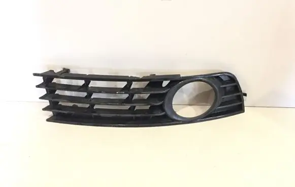 Audi A4 S4 B6 8E 8H Front bumper lower grill 8E0807682