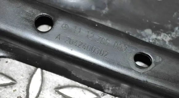 Mercedes-Benz GLK (X204) Gearbox mounting bracket A2042400302