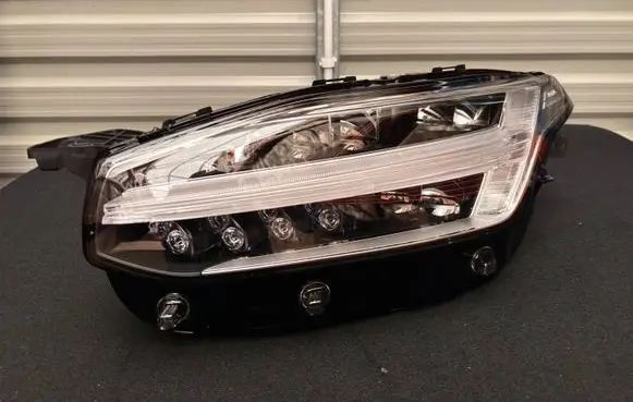 Volvo XC90 Headlight/headlamp 31395896 31446886 31677038