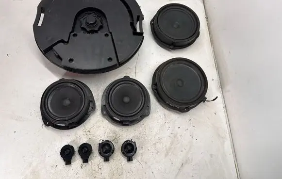 Audi Q3 F3 Audio system kit 83A035382 83A035411 83A035398