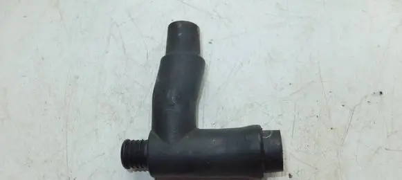 BMW 7 E65 E66 Breather hose/pipe 7525117