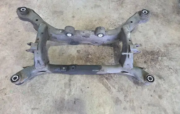 Volvo XC60 Rear subframe YV1DZA5C4H2032792 3510609