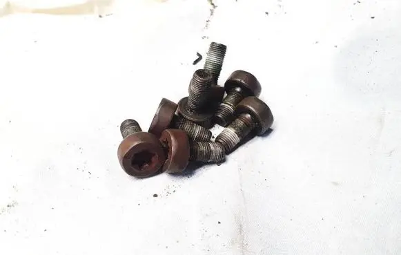 Renault Master II Nuts/bolts 
