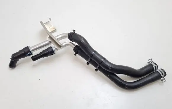 Engine coolant pipe/hose