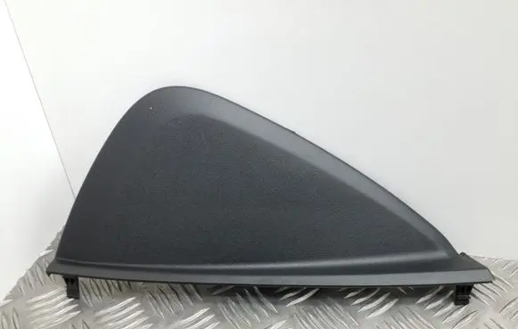 Seat Altea XL Dashboard side end trim 5P0857035A 5P0857035B 5P0857085B