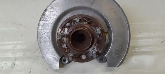 Chrysler Pacifica Stub axle ACM100