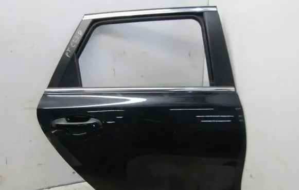 KIA Ceed Rear door