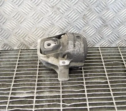 Audi A5 8T 8F Engine mount bracket 8R0199381