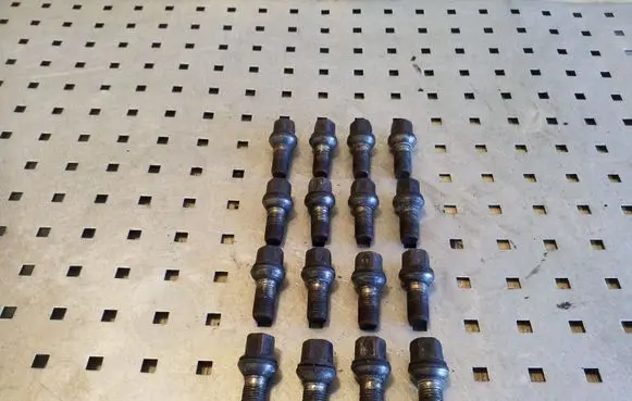 Audi A8 S8 D4 4H Nuts/bolts 