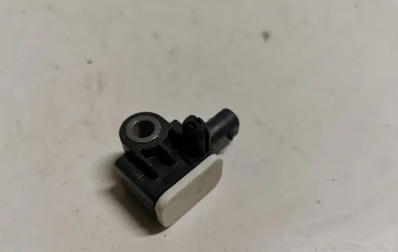 Dodge Durango Airbag deployment crash/impact sensor A1668210151
