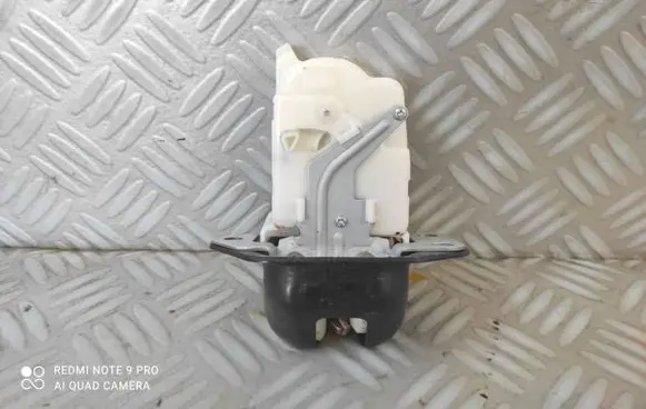 Nissan Juke I F15 Tailgate/trunk/boot lock/catch/latch