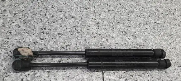 Seat Leon (1M) Tailgate strut 6K5827550C
