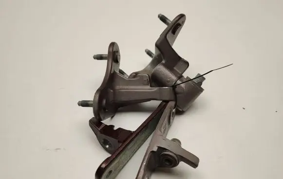 Mercedes-Benz ML W166 Front door upper hinge A1667200137