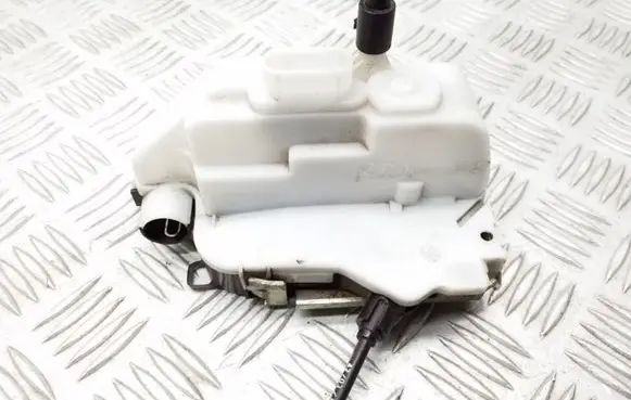 Citroen C2 Front door lock 