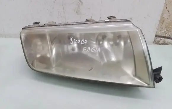 Skoda Fabia Mk1 (6Y) Headlight/headlamp