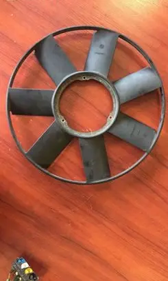 BMW 5 E39 Fan impeller 2243303