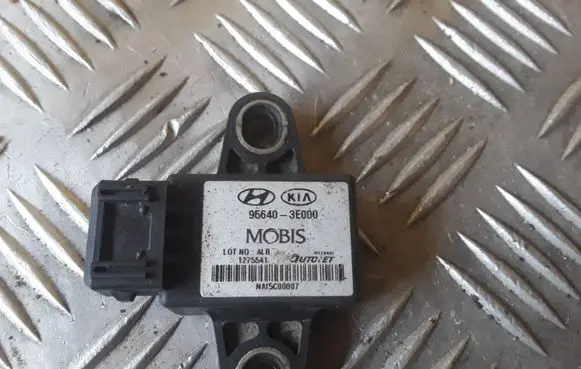 KIA Sorento ESP acceleration yaw rate sensor 956403E000