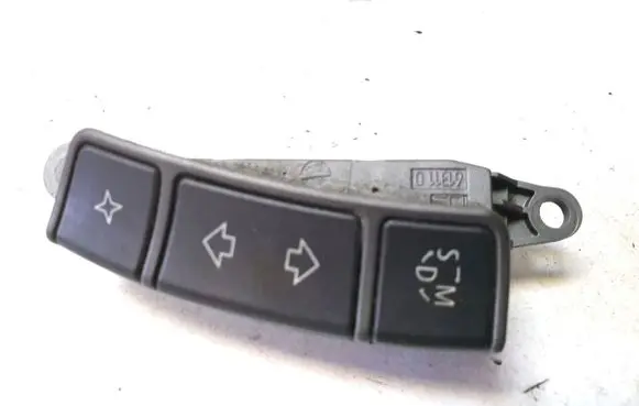 BMW 7 E65 E66 Steering wheel buttons/switches 6911586