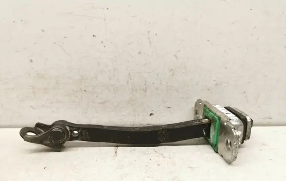 Hyundai Santa Fe Front door check strap stopper