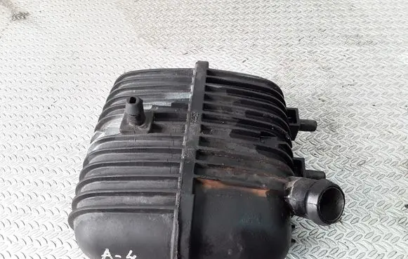 Audi A4 S4 B7 8E 8H Intake resonator 8E0129955