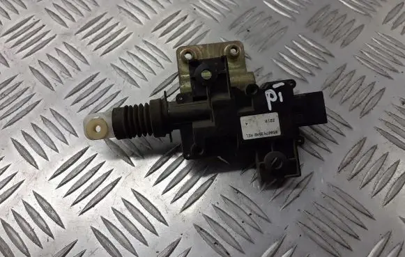 Chrysler PT Cruiser Tailgate boot lock/latch motor 05027178AA