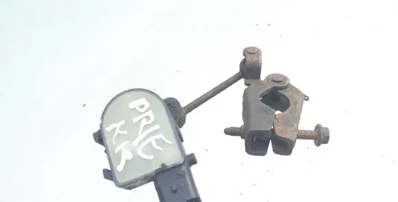 Headlight/headlamp level sensor