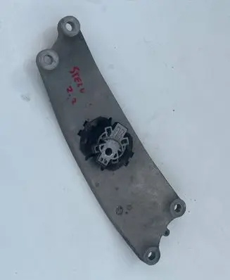 Alfa Romeo Stelvio Gearbox mounting bracket 