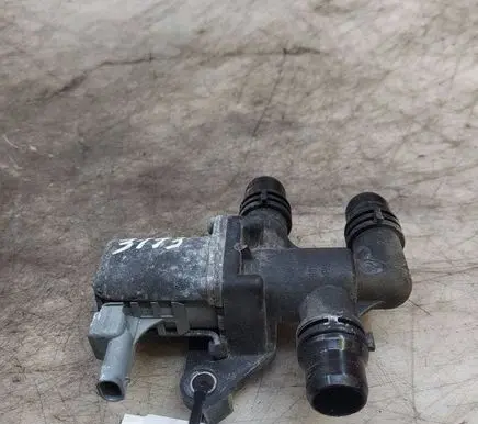 Peugeot 2008 II Coolant heater control valve 9829266280