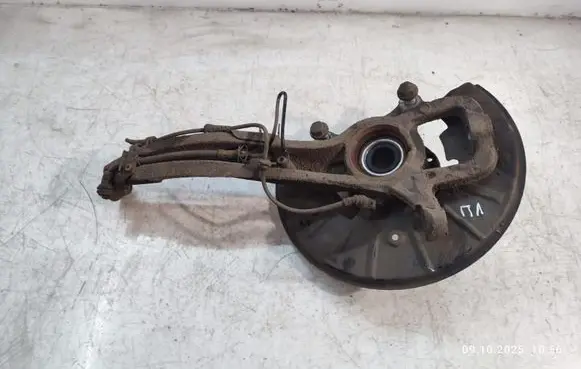 Audi Q7 4L Front wheel hub