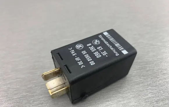 BMW 5 E39 Other relay 61358365960 8365960 61354101608