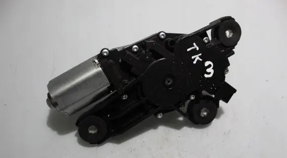 Ford Focus Rear window wiper motor 0390201205