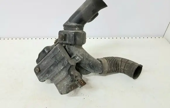 Honda Accord Intake resonator 