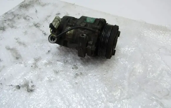 Opel Corsa C Air conditioning (A/C) compressor (pump) 24421642