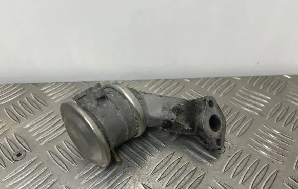 Audi A6 C7 EGR valve 06E131102B