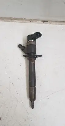 Volvo V70 Fuel injector 8658351 0445110078