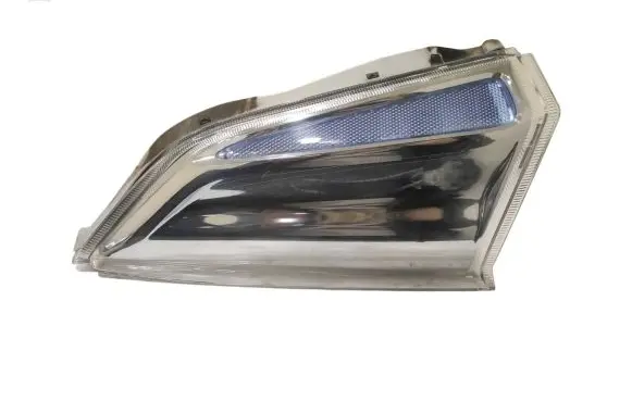 Nissan Leaf I (ZE0) Front reflector 