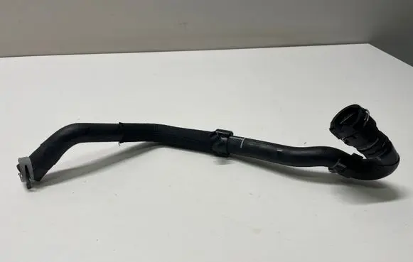 Volkswagen PASSAT B8 Engine coolant pipe/hose 5Q0820507M