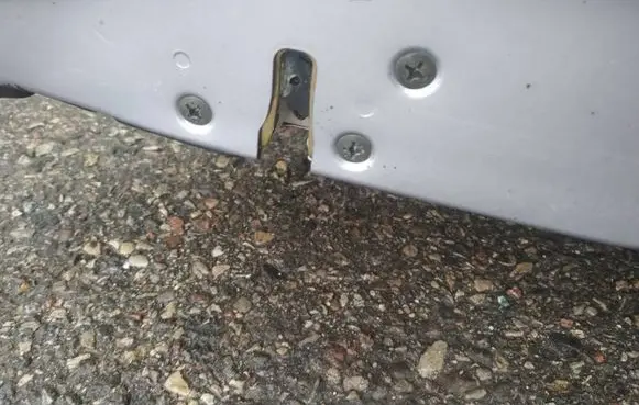 Mitsubishi Lancer Rear door lock