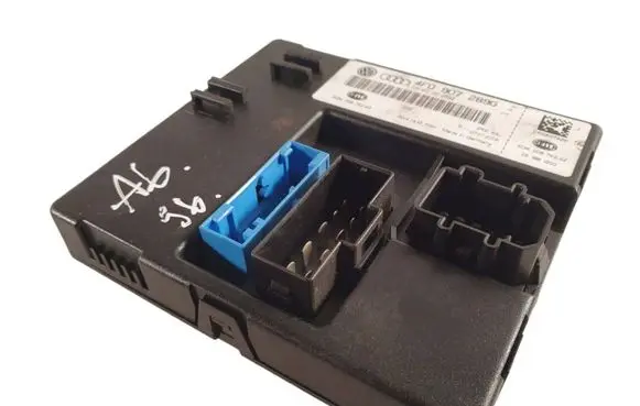 Audi A6 S6 C6 4F Light module LCM 4F0907289G 4F0910289G