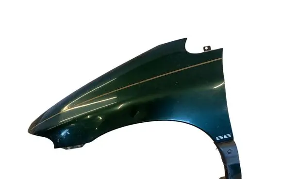 Chrysler Voyager Fender