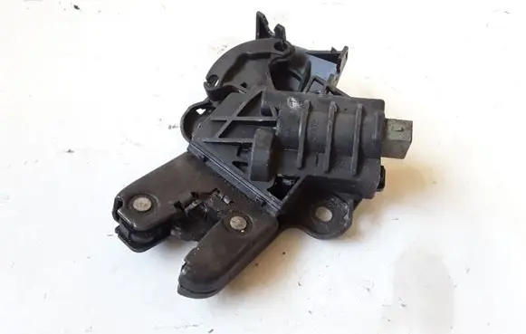 Audi A4 S4 B7 8E 8H Tailgate/trunk/boot lock/catch/latch 4E0827505C